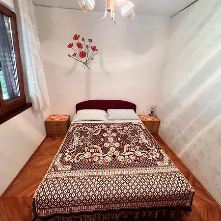 Lubi Apartment
